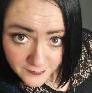 Meet your Posher, Annie